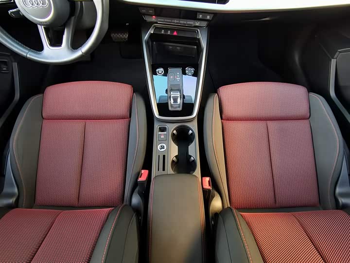 Фото 17 - Audi A3