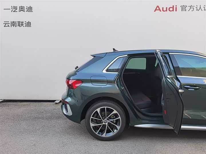 Фото 24 - Audi A3