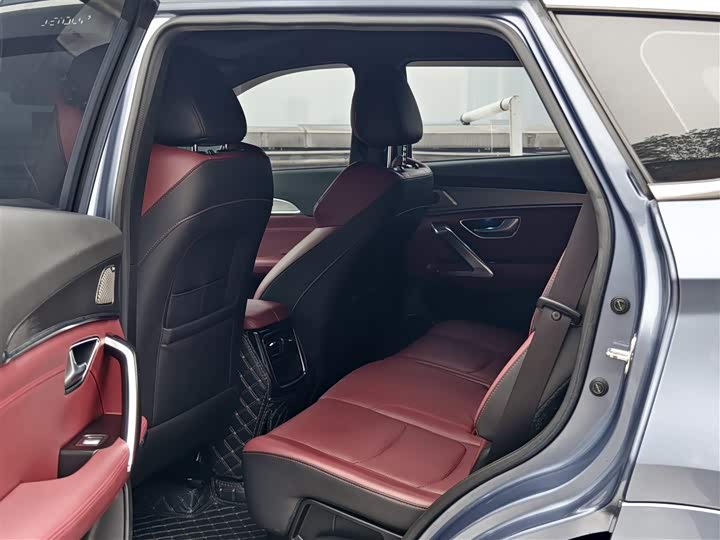 Фото 12 - Jetour X70