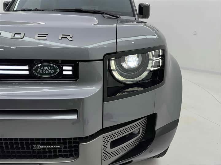 Фото 16 - Land Rover Defender