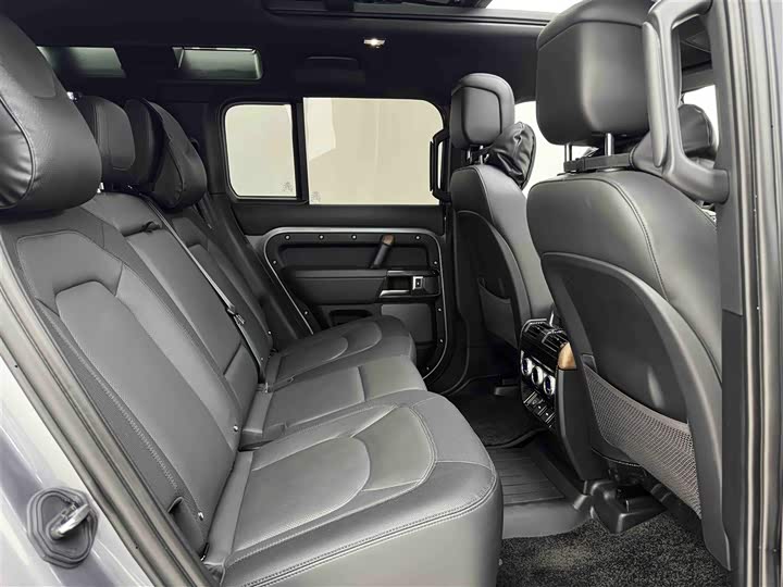 Фото 35 - Land Rover Defender