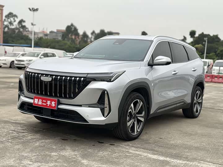 Фото 1 - Geely Atlas L