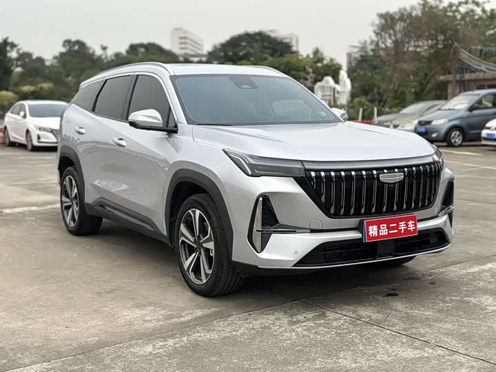 Фото 3 - Geely Atlas L