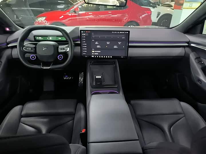 Фото 12 - XPeng P7