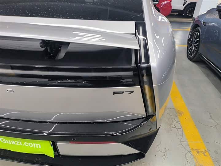 Фото 24 - XPeng P7