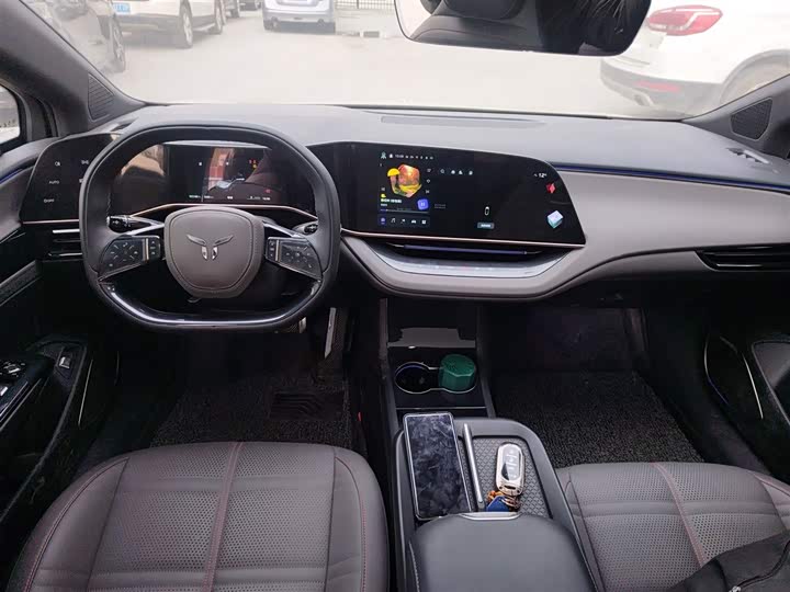 Фото 12 - Hongqi EH7