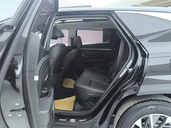 Фото 11 - Hyundai Tucson L