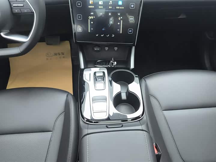 Фото 16 - Hyundai Tucson L