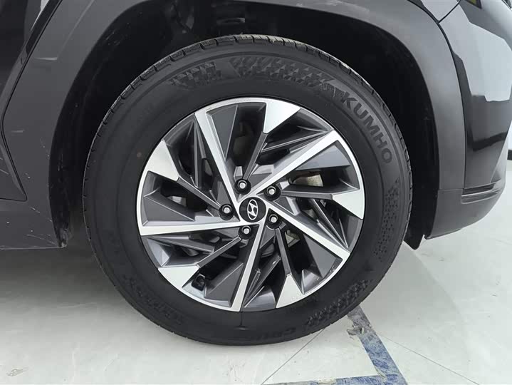 Фото 6 - Hyundai Tucson L