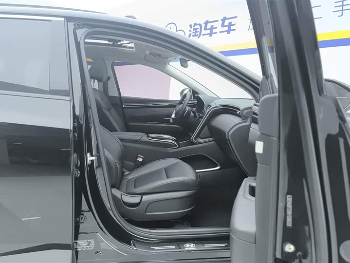 Фото 8 - Hyundai Tucson L