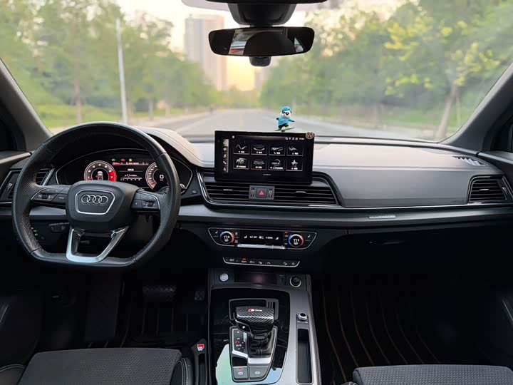 Фото 7 - Audi Q5L Sportback