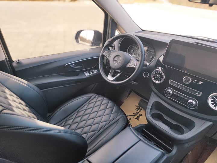 Фото 12 - Mercedes-Benz Vito