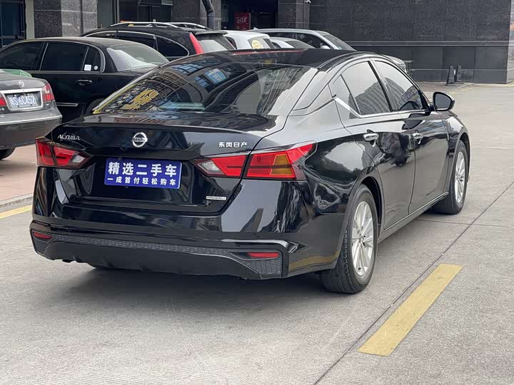 Фото 6 - Nissan Teana