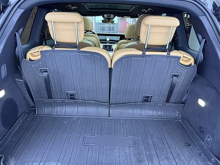 Фото 15 - LiXiang One