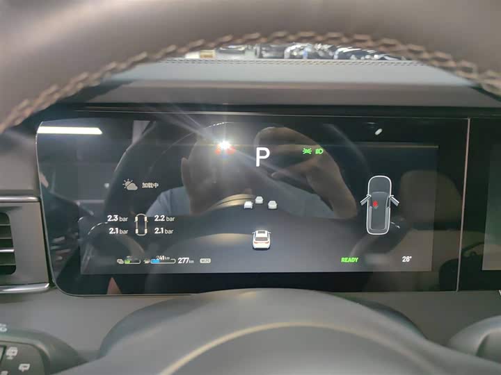 Фото 4 - LiXiang One