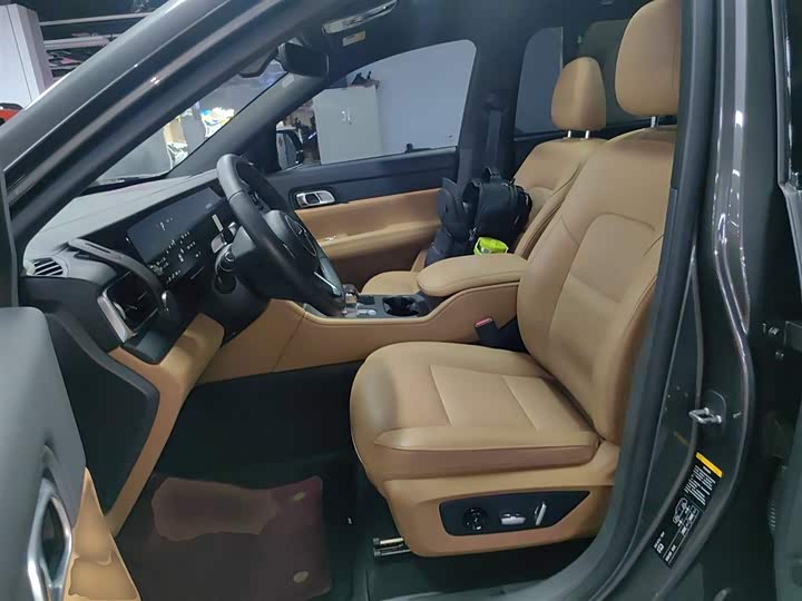 Фото 7 - LiXiang One