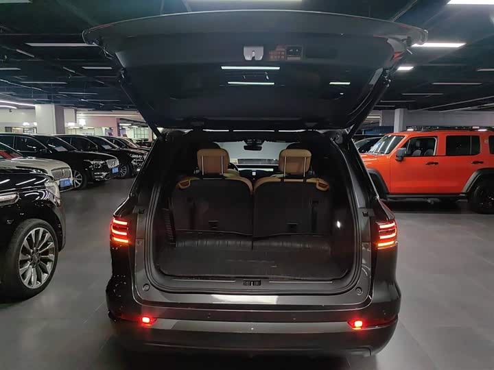 Фото 9 - LiXiang One