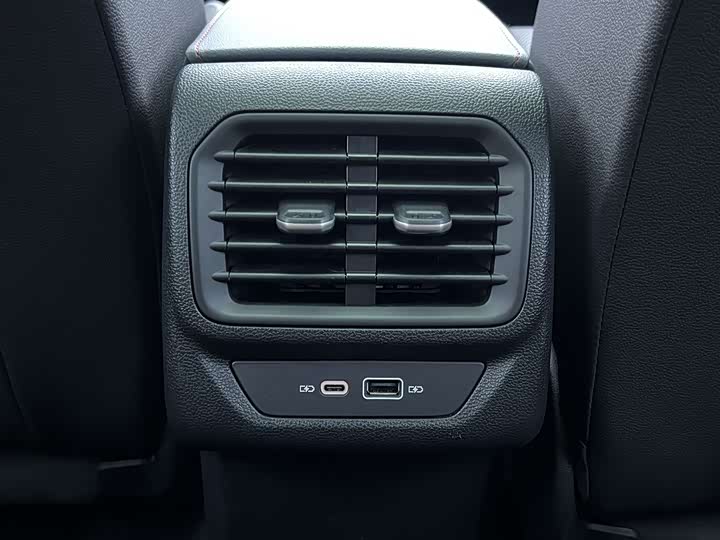 Фото 16 - Volkswagen Lamando L