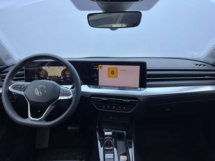 Фото 24 - Volkswagen Lamando L