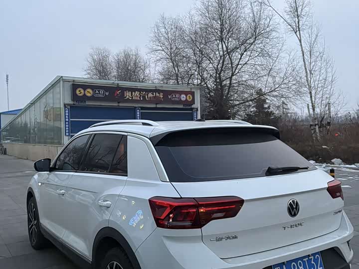 Фото 7 - Volkswagen T-Roc