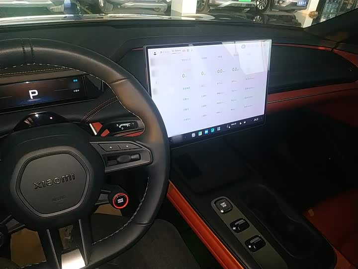 Фото 10 - Xiaomi SU7