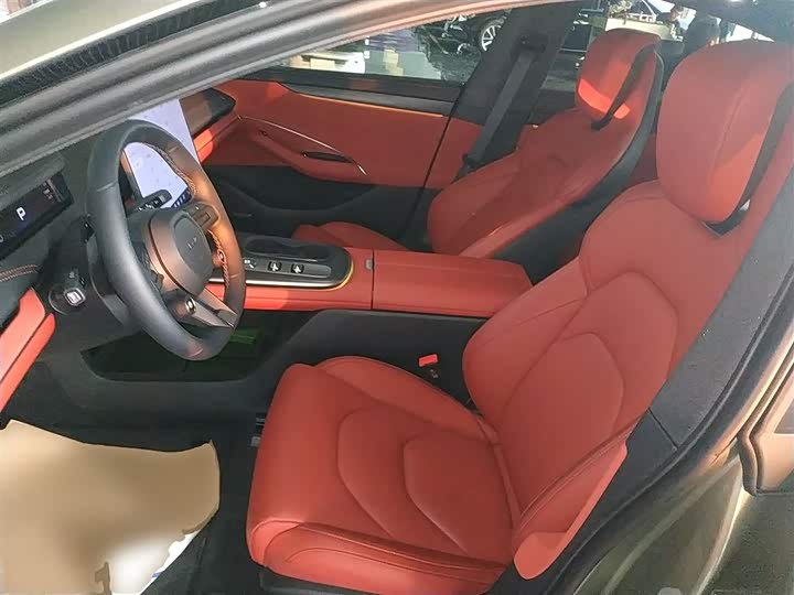 Фото 15 - Xiaomi SU7