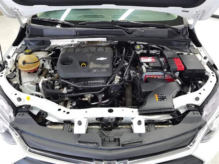 Фото 10 - Chevrolet Onix (Cavalier)