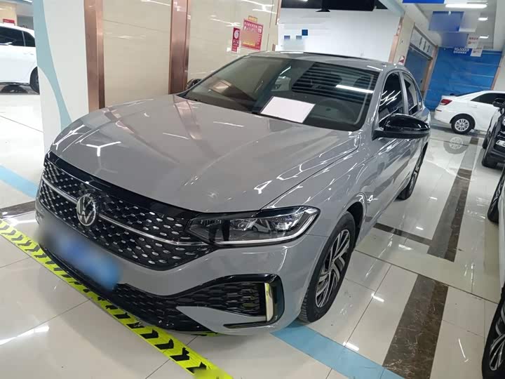 Фото 2 - Volkswagen Lavida