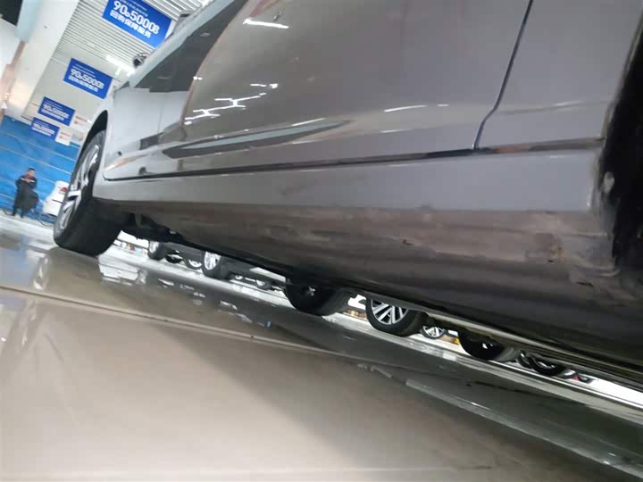 Фото 21 - Volkswagen Lavida