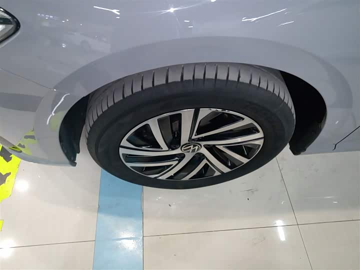 Фото 23 - Volkswagen Lavida