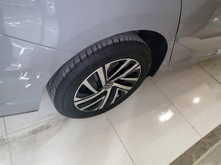 Фото 26 - Volkswagen Lavida