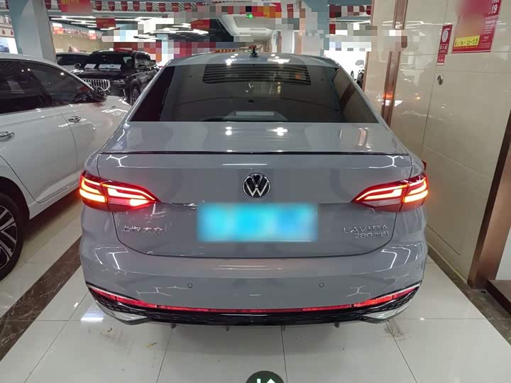 Фото 6 - Volkswagen Lavida