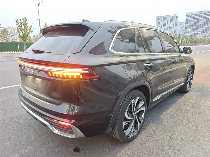 Фото 7 - Geely Monjaro