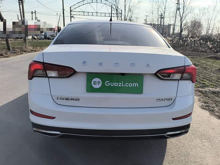 Фото 6 - Skoda Rapid