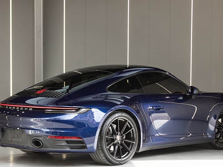 Фото 7 - Porsche 911