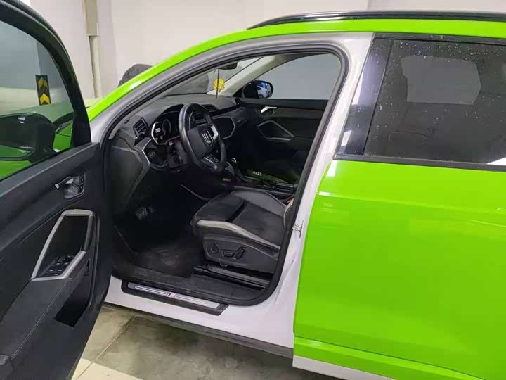 Фото 2 - Audi Q3