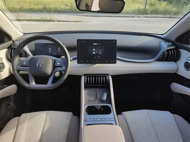 Фото 13 - BYD Yuan Plus