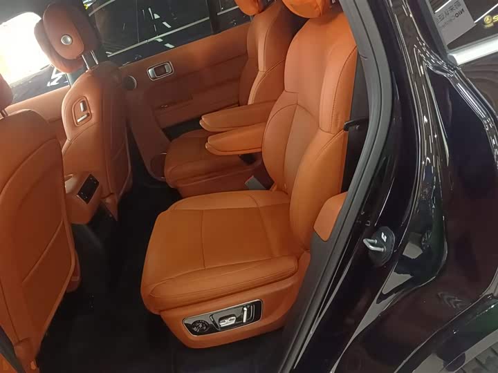 Фото 14 - LiXiang L8