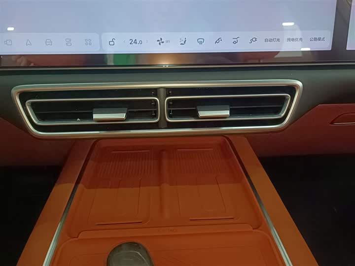 Фото 5 - LiXiang L8