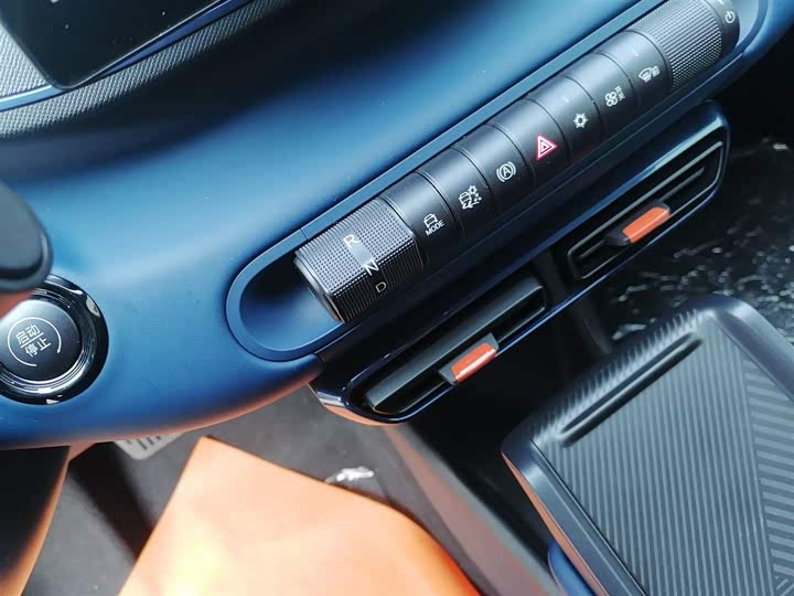 Фото 14 - BYD Seagull