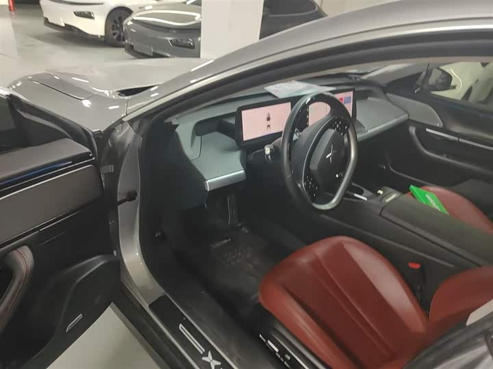 Фото 13 - XPeng P7