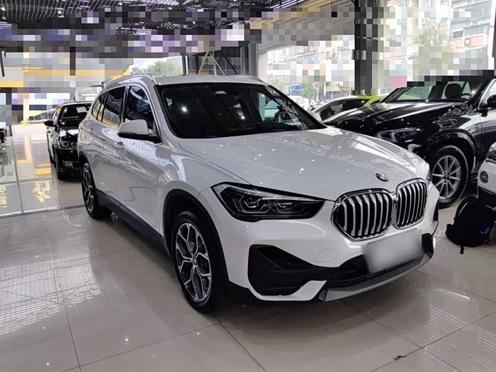 Фото 4 - BMW X1