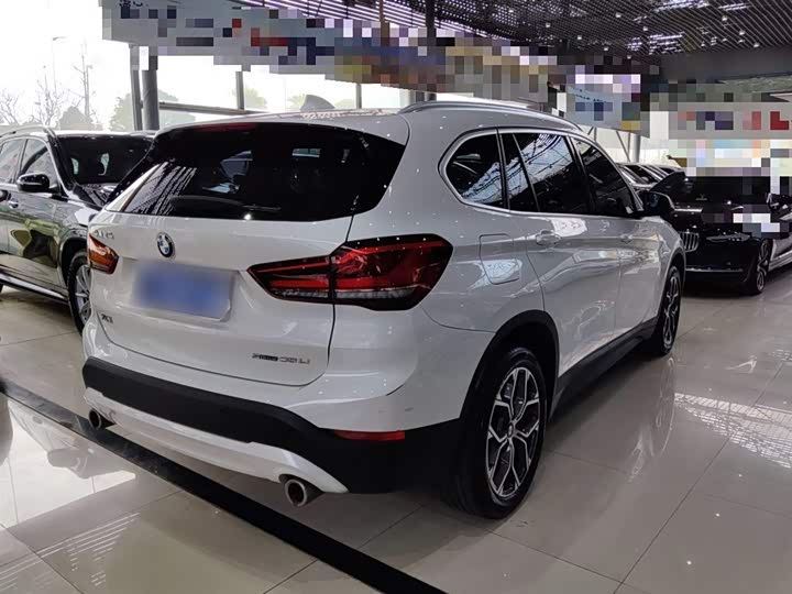 Фото 7 - BMW X1