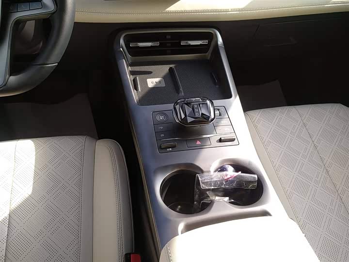 Фото 6 - BYD Qin Plus