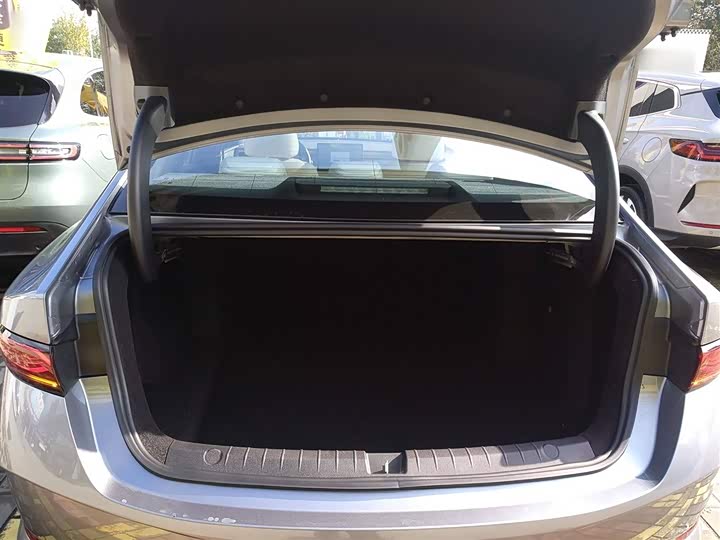 Фото 9 - BYD Qin Plus