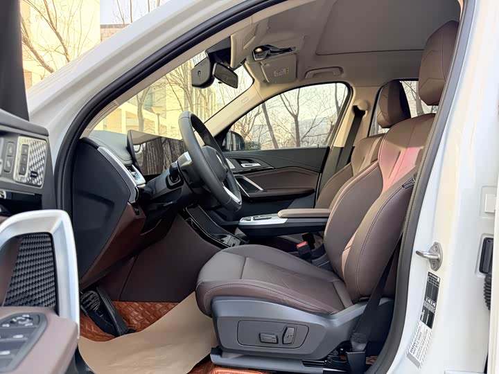 Фото 12 - BMW X1