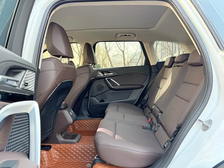 Фото 13 - BMW X1