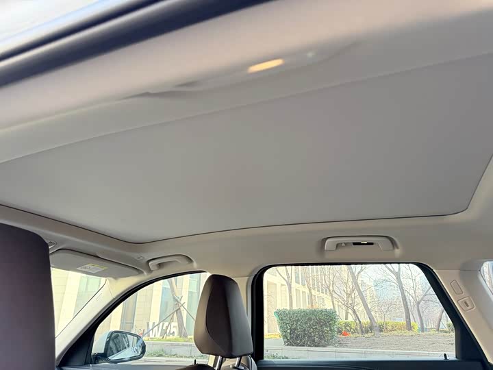 Фото 14 - BMW X1