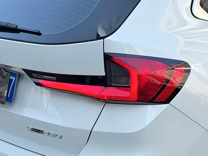 Фото 19 - BMW X1