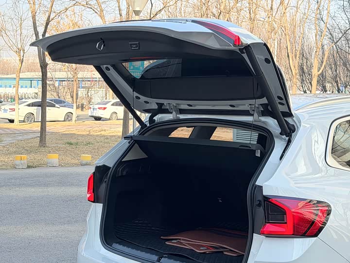 Фото 21 - BMW X1